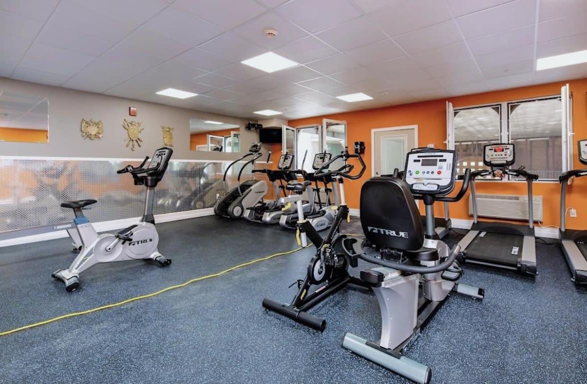 2Br Suite At The Grand Castle Pool Gym & Parking グランビル エクステリア 写真