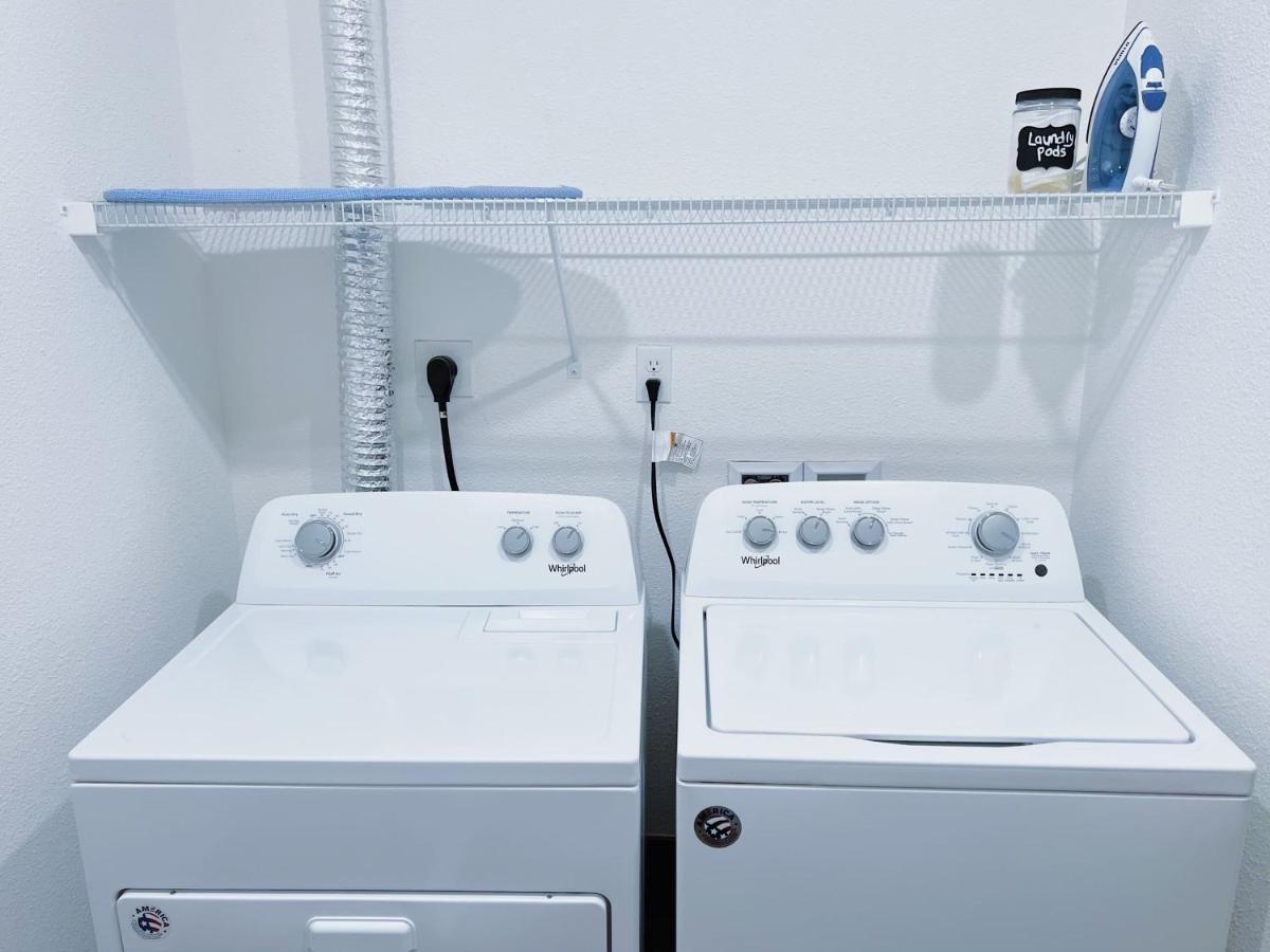 2Br Suite At The Grand Castle Pool Gym & Parking グランビル エクステリア 写真