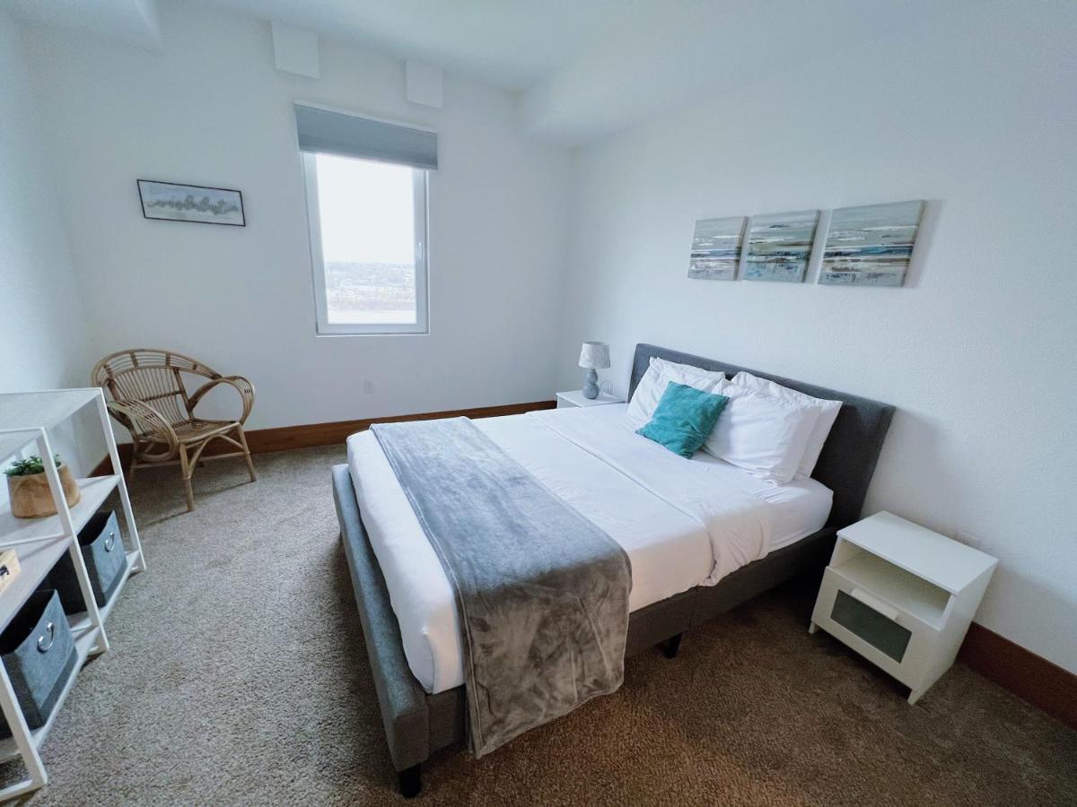 2Br Suite At The Grand Castle Pool Gym & Parking グランビル エクステリア 写真